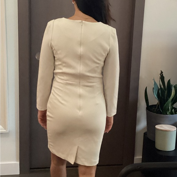 Cream dress new without tag - Picture 3 of 3